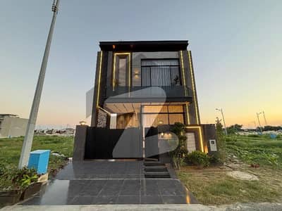 ڈی ایچ اے 9 ٹاؤن ڈیفنس (ڈی ایچ اے),لاہور میں 3 کمروں کا 5 مرلہ مکان 2.05 کروڑ میں برائے فروخت۔ ڈی ایچ اے 9 ٹاؤن ڈیفنس (ڈی ایچ اے),لاہور میں 3 کمروں کا 5 مرلہ مکان 2.05 کروڑ میں برائے فروخت۔