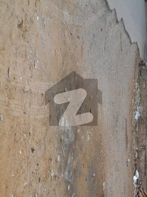 1000 Yards Residential Plot For Sale.