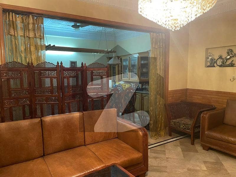 I-8 Beautiful Near Kachnar Park One Kanal House For Sale