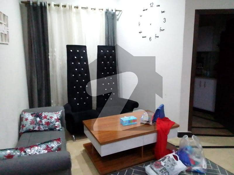 کری ماڈل ٹاؤن اسلام آباد میں 2 کمروں کا 4 مرلہ فلیٹ 34.0 ہزار میں کرایہ پر دستیاب ہے۔