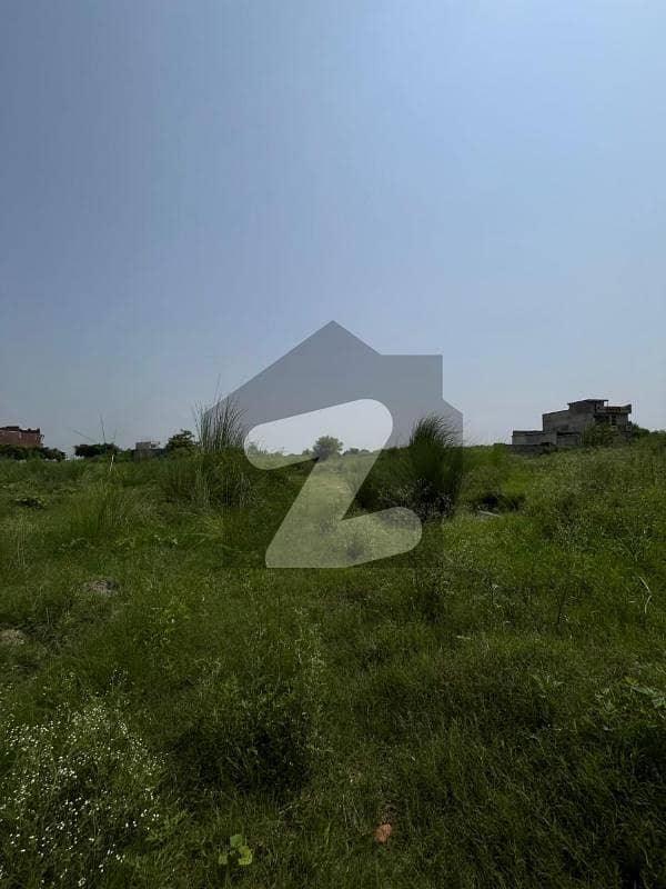 زمر ویلی کشمیر ہائی وے,اسلام آباد میں 5 مرلہ رہائشی پلاٹ 30.0 لاکھ میں برائے فروخت۔ زمر ویلی کشمیر ہائی وے,اسلام آباد میں 5 مرلہ رہائشی پلاٹ 30.0 لاکھ میں برائے فروخت۔