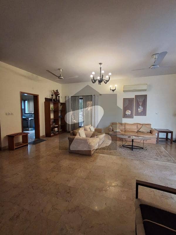 F-11 Fully Furnished Upper Portion