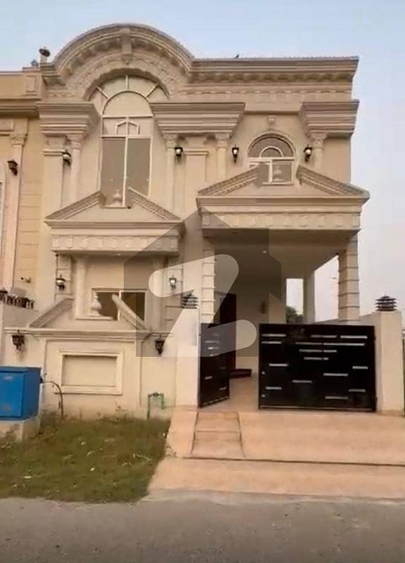 ڈی ایچ اے 9 ٹاؤن ڈیفنس (ڈی ایچ اے),لاہور میں 4 کمروں کا 5 مرلہ مکان 90.0 ہزار میں کرایہ پر دستیاب ہے۔ ڈی ایچ اے 9 ٹاؤن ڈیفنس (ڈی ایچ اے),لاہور میں 4 کمروں کا 5 مرلہ مکان 90.0 ہزار میں کرایہ پر دستیاب ہے۔