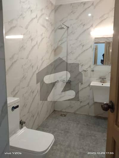 جی ۔ 11 اسلام آباد میں 4 کمروں کا 7 مرلہ مکان 1.6 لاکھ میں کرایہ پر دستیاب ہے۔