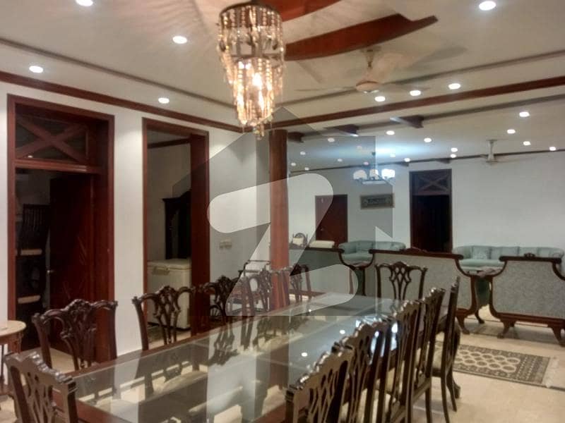 ڈی ایچ اے فیز 1 ڈیفنس (ڈی ایچ اے),لاہور میں 8 کمروں کا 4 کنال مکان 25.0 کروڑ میں برائے فروخت۔