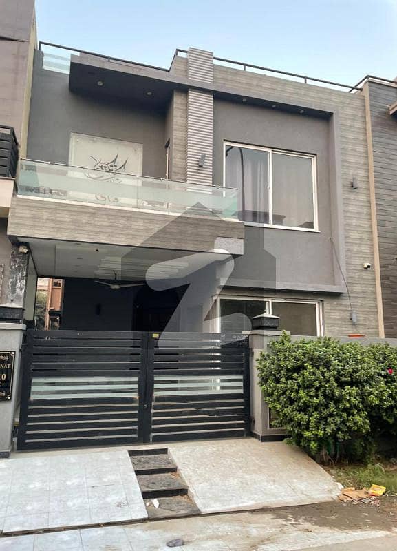 5 MARLA MODERN HOUSE FOR RENT 5 MARLA MODERN HOUSE FOR RENT