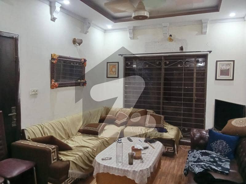 پاک عرب ہاؤسنگ سوسائٹی لاہور میں 1 کمرے کا 5 مرلہ زیریں پورشن 38.0 ہزار میں کرایہ پر دستیاب ہے۔ پاک عرب ہاؤسنگ سوسائٹی لاہور میں 1 کمرے کا 5 مرلہ زیریں پورشن 38.0 ہزار میں کرایہ پر دستیاب ہے۔