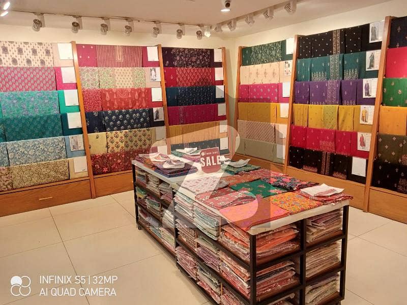 جی ٹی روڈ راولپنڈی میں 2 مرلہ دکان 3.46 کروڑ میں برائے فروخت۔ جی ٹی روڈ راولپنڈی میں 2 مرلہ دکان 3.46 کروڑ میں برائے فروخت۔