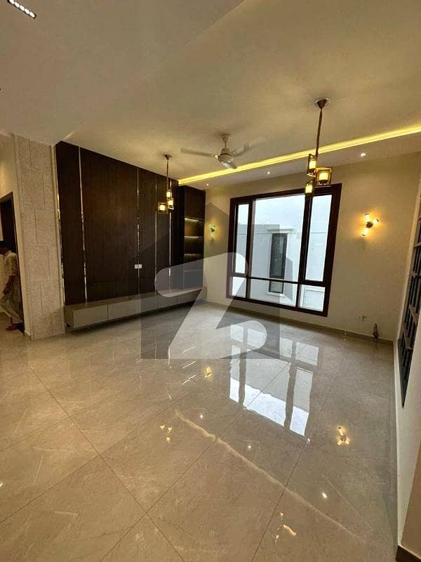 BUNGALOW SALE AT DHA PHASE 8 BUNGALOW SALE AT DHA PHASE 8