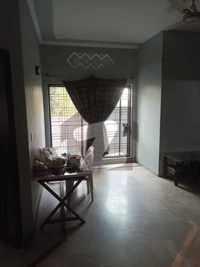 ڈی ایچ اے فیز 4 - بلاک ڈبل ای فیز 4,ڈیفنس (ڈی ایچ اے),لاہور میں 4 کمروں کا 10 مرلہ مکان 4.5 کروڑ میں برائے فروخت۔ ڈی ایچ اے فیز 4 - بلاک ڈبل ای فیز 4,ڈیفنس (ڈی ایچ اے),لاہور میں 4 کمروں کا 10 مرلہ مکان 4.5 کروڑ میں برائے فروخت۔