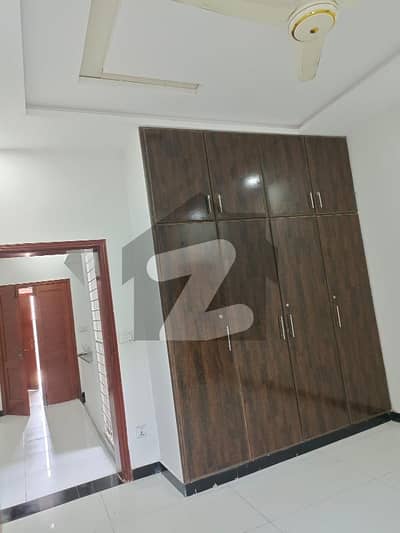 جوبلی ٹاؤن ۔ بلاک ایف جوبلی ٹاؤن,لاہور میں 2 کمروں کا 5 مرلہ مکان 38.0 ہزار میں کرایہ پر دستیاب ہے۔