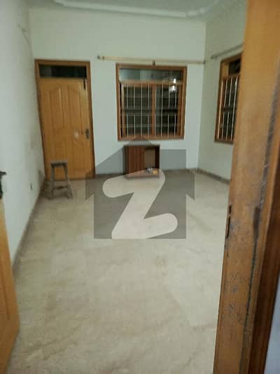 Urgent Sale Ideal Location In Jauhar House For Sale