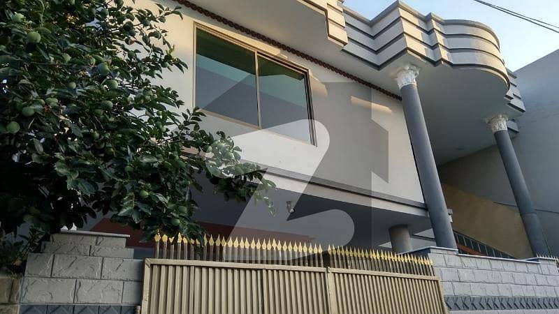 کاغان کالونی ایبٹ آباد میں 6 کمروں کا 10 مرلہ مکان 3.5 کروڑ میں برائے فروخت۔