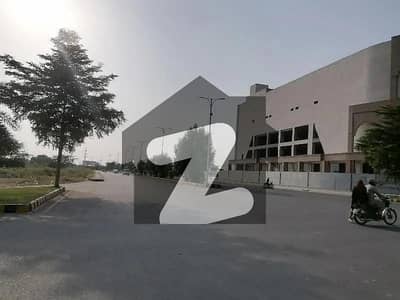 BEAUTIFUL LOCATION 10 MARLA PLOT FOR SALE AVAILABLE