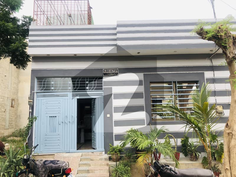 WEST OPEN SINGLES STOREY HOUSE 120SQ YARD 2019 CONSTRUCTION FEW YEAR ...