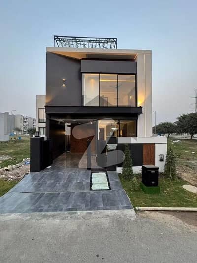 ڈی ایچ اے 9 ٹاؤن ڈیفنس (ڈی ایچ اے),لاہور میں 3 کمروں کا 5 مرلہ مکان 80.0 ہزار میں کرایہ پر دستیاب ہے۔ ڈی ایچ اے 9 ٹاؤن ڈیفنس (ڈی ایچ اے),لاہور میں 3 کمروں کا 5 مرلہ مکان 80.0 ہزار میں کرایہ پر دستیاب ہے۔