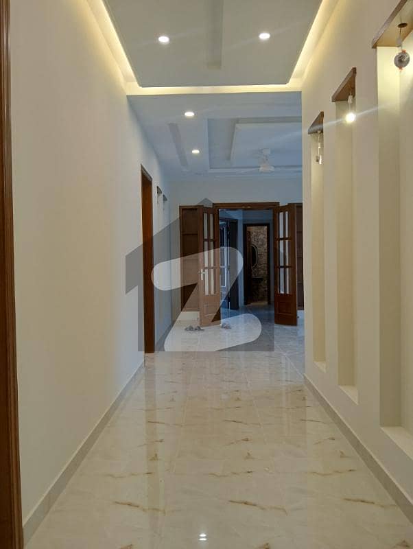 E 11 New Ground Floor 3-Bedrooms DD Powder TvL kitchen E 11 New Ground Floor 3-Bedrooms DD Powder TvL kitchen