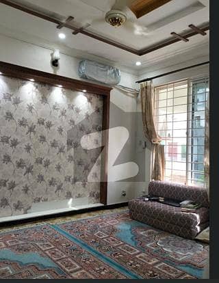 جی ۔ 13 اسلام آباد میں 4 کمروں کا 4 مرلہ مکان 3.45 کروڑ میں برائے فروخت۔