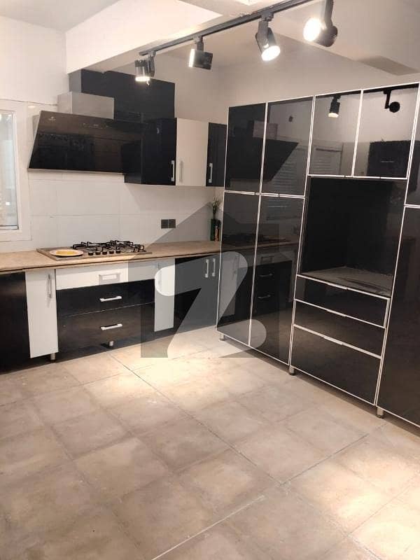 Luxurious 500 yards bungalow available for sale Luxurious 500 yards bungalow available for sale