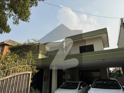 DHA Phase 3, 01 Kanal, 05 Bed, uxurious House For Sale. ORIGINAL PICS Attached DHA Phase 3, 01 Kanal, 05 Bed, uxurious House For Sale. ORIGINAL PICS Attached