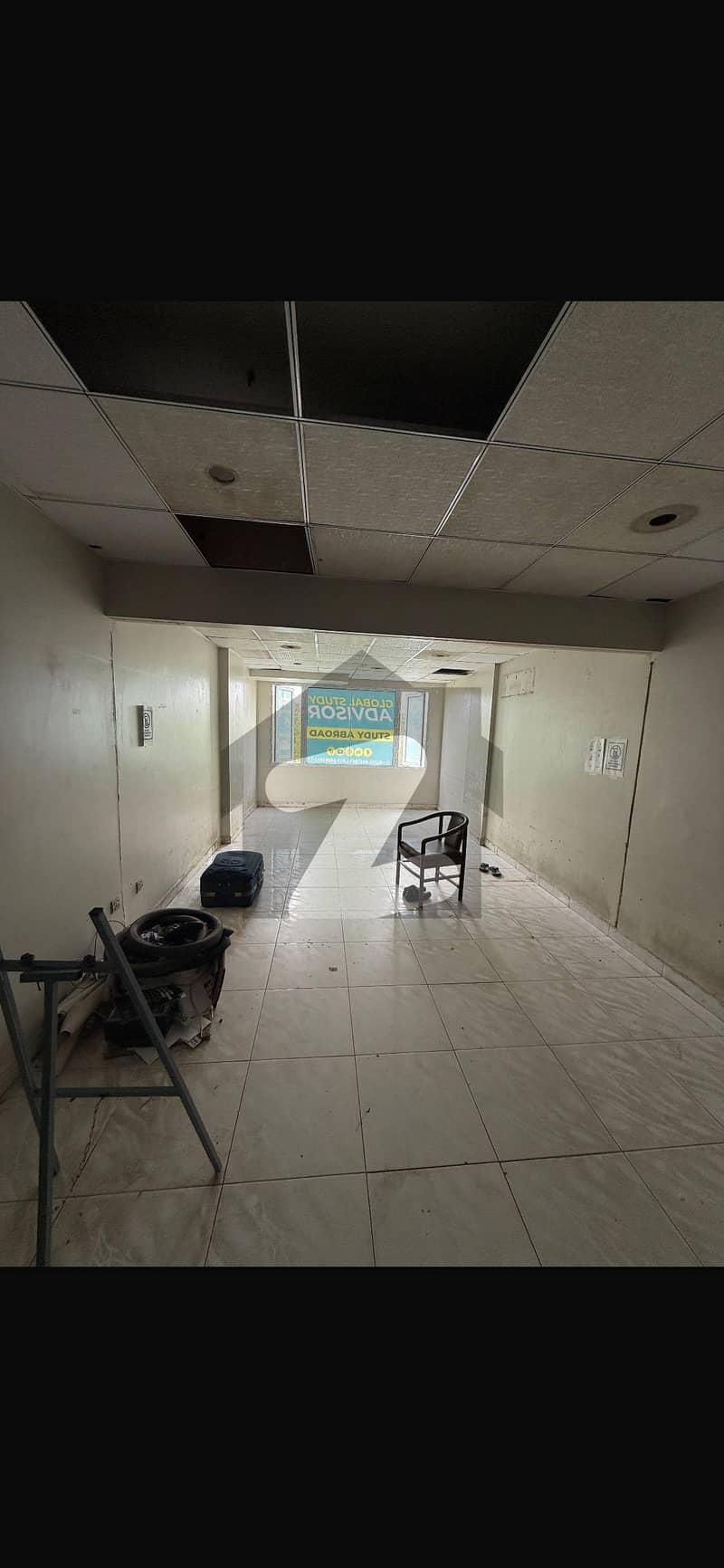 A 220 Square Feet Office In Shahra-E-Faisal A 220 Square Feet Office In Shahra-E-Faisal