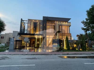 بحریہ ٹاؤن جاسمین بلاک بحریہ ٹاؤن سیکٹر سی,بحریہ ٹاؤن,لاہور میں 5 کمروں کا 1 کنال مکان 13.7 کروڑ میں برائے فروخت۔ بحریہ ٹاؤن جاسمین بلاک بحریہ ٹاؤن سیکٹر سی,بحریہ ٹاؤن,لاہور میں 5 کمروں کا 1 کنال مکان 13.7 کروڑ میں برائے فروخت۔