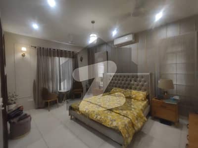 ڈی ایچ اے فیز 8 - زون بی ڈی ایچ اے فیز 8,ڈی ایچ اے ڈیفینس,کراچی میں 6 کمروں کا 1 کنال مکان 17.0 کروڑ میں برائے فروخت۔