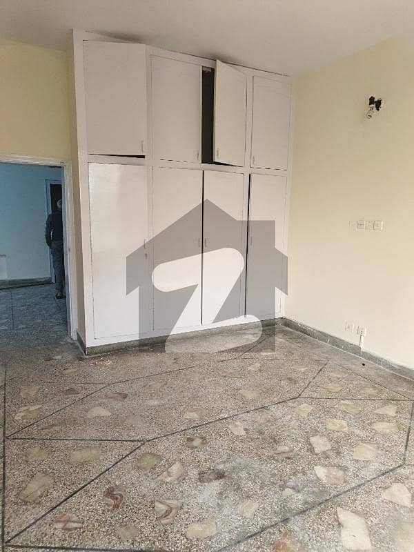 آئی ۔ 8/4 آئی ۔ 8,اسلام آباد میں 3 کمروں کا 12 مرلہ بالائی پورشن 1.1 لاکھ میں کرایہ پر دستیاب ہے۔ آئی ۔ 8/4 آئی ۔ 8,اسلام آباد میں 3 کمروں کا 12 مرلہ بالائی پورشن 1.1 لاکھ میں کرایہ پر دستیاب ہے۔