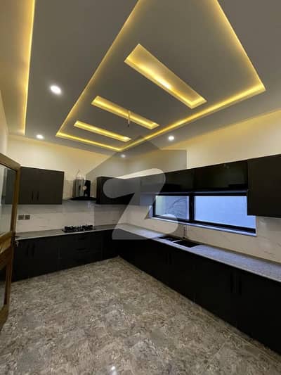 LUXURY HOUSE FOR SALE LUXURY HOUSE FOR SALE