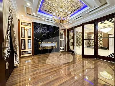 بحریہ ٹاؤن فیز 8 بحریہ ٹاؤن راولپنڈی,راولپنڈی میں 5 کمروں کا 10 مرلہ مکان 3.7 کروڑ میں برائے فروخت۔ بحریہ ٹاؤن فیز 8 بحریہ ٹاؤن راولپنڈی,راولپنڈی میں 5 کمروں کا 10 مرلہ مکان 3.7 کروڑ میں برائے فروخت۔