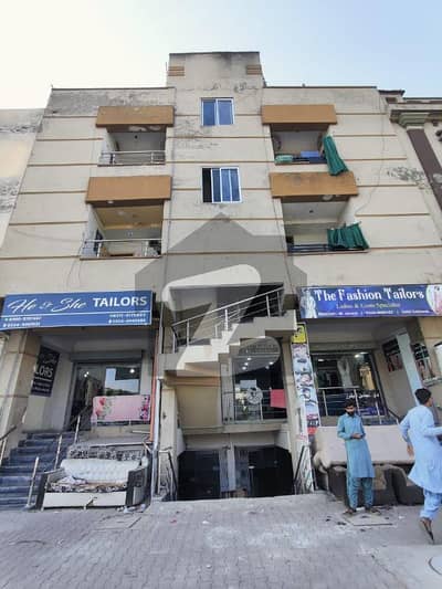 ایم پی سی ایچ ایس ۔ ملٹی گارڈنز بی ۔ 17,اسلام آباد میں 2 مرلہ دکان 70.0 لاکھ میں برائے فروخت۔