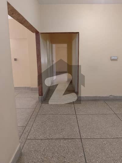 گلشنِ اقبال - بلاک 1 گلشنِ اقبال,گلشنِ اقبال ٹاؤن,کراچی میں 3 کمروں کا 10 مرلہ مکان 4.95 کروڑ میں برائے فروخت۔