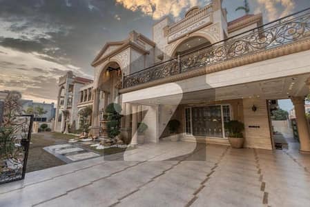 ڈی ایچ اے فیز 6 ڈیفنس (ڈی ایچ اے),لاہور میں 6 کمروں کا 2 کنال مکان 52.0 کروڑ میں برائے فروخت۔