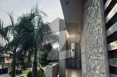 واپڈا سٹی فیصل آباد میں 5 کمروں کا 10 مرلہ مکان 4.15 کروڑ میں برائے فروخت۔ واپڈا سٹی فیصل آباد میں 5 کمروں کا 10 مرلہ مکان 4.15 کروڑ میں برائے فروخت۔