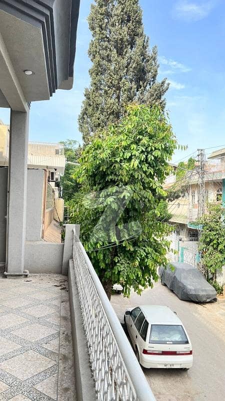 well maintain old house