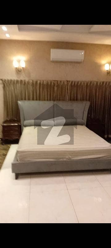 ٹیک سوسائٹی لاہور میں 5 کمروں کا 1 کنال مکان 4.0 لاکھ میں کرایہ پر دستیاب ہے۔