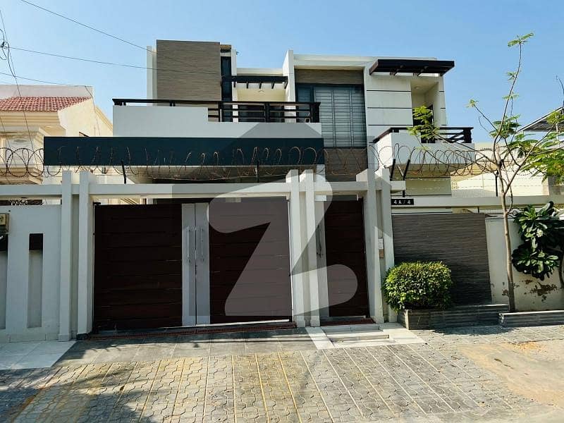 ڈی ایچ اے فیز 5 ڈی ایچ اے ڈیفینس,کراچی میں 5 کمروں کا 1 کنال مکان 16.0 کروڑ میں برائے فروخت۔ ڈی ایچ اے فیز 5 ڈی ایچ اے ڈیفینس,کراچی میں 5 کمروں کا 1 کنال مکان 16.0 کروڑ میں برائے فروخت۔