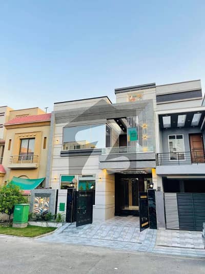 بحریہ ٹاؤن ۔ بلاک اے اے بحریہ ٹاؤن سیکٹرڈی,بحریہ ٹاؤن,لاہور میں 3 کمروں کا 5 مرلہ مکان 2.9 کروڑ میں برائے فروخت۔ بحریہ ٹاؤن ۔ بلاک اے اے بحریہ ٹاؤن سیکٹرڈی,بحریہ ٹاؤن,لاہور میں 3 کمروں کا 5 مرلہ مکان 2.9 کروڑ میں برائے فروخت۔