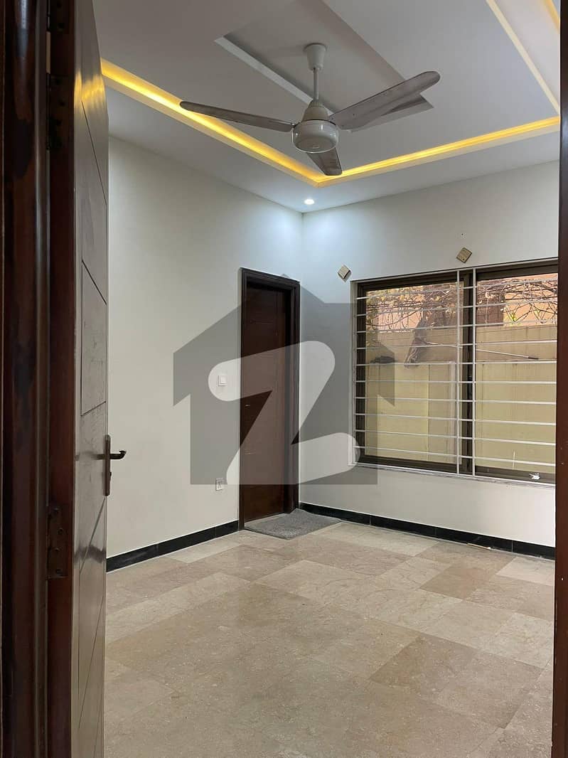 ڈی ۔ 12 اسلام آباد میں 3 کمروں کا 4 مرلہ مکان 1.3 لاکھ میں کرایہ پر دستیاب ہے۔ ڈی ۔ 12 اسلام آباد میں 3 کمروں کا 4 مرلہ مکان 1.3 لاکھ میں کرایہ پر دستیاب ہے۔