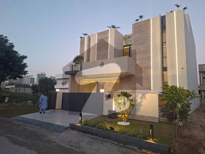 ایم پی سی ایچ ایس ۔ ملٹی گارڈنز بی ۔ 17,اسلام آباد میں 6 کمروں کا 10 مرلہ مکان 5.75 کروڑ میں برائے فروخت۔