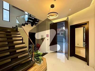 10 Marla House For Sale In Bahria Town Sector E Lahore