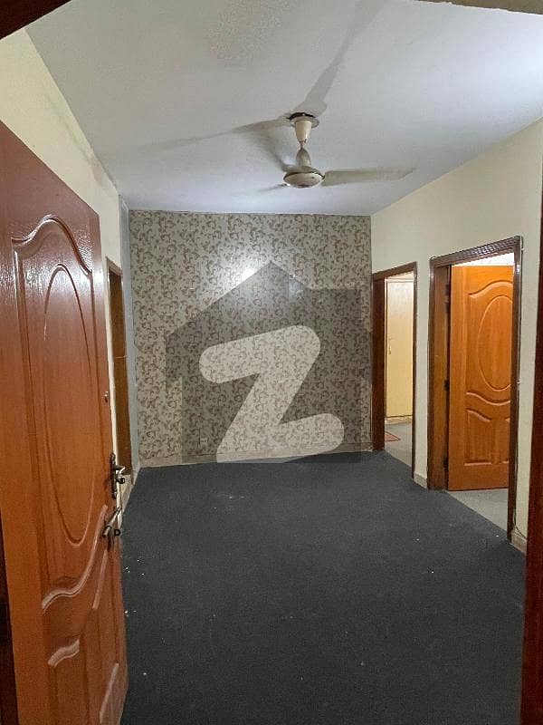 800 Square Feet Flat In E-11