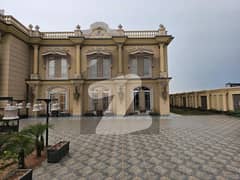 GULBERG GREEN LUXURY FARMHOUSE FOR SALE