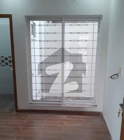 جوبلی ٹاؤن لاہور میں 3 کمروں کا 3 مرلہ مکان 1.8 کروڑ میں برائے فروخت۔ جوبلی ٹاؤن لاہور میں 3 کمروں کا 3 مرلہ مکان 1.8 کروڑ میں برائے فروخت۔