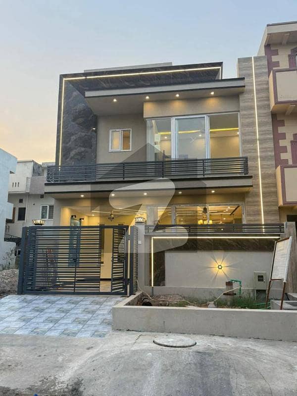 D-12 5 Marla House Available For Sale