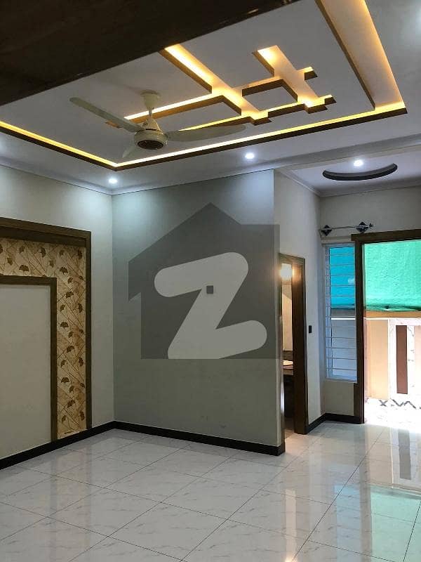 10 Marla Beautiful Location Ground Floor For Rent