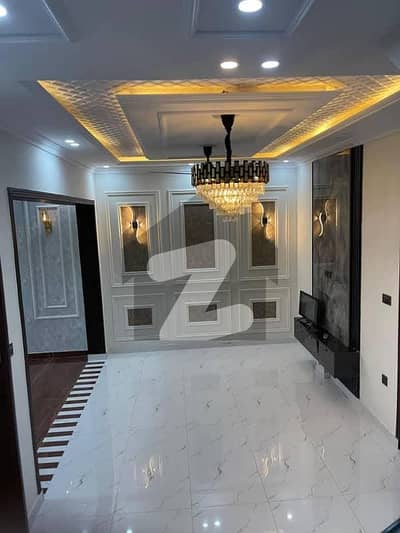 بحریہ ٹاؤن ۔ بلاک بی بی بحریہ ٹاؤن سیکٹرڈی,بحریہ ٹاؤن,لاہور میں 3 کمروں کا 5 مرلہ مکان 2.05 کروڑ میں برائے فروخت۔ بحریہ ٹاؤن ۔ بلاک بی بی بحریہ ٹاؤن سیکٹرڈی,بحریہ ٹاؤن,لاہور میں 3 کمروں کا 5 مرلہ مکان 2.05 کروڑ میں برائے فروخت۔