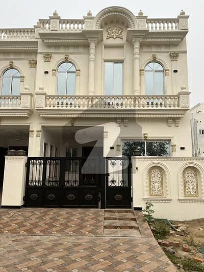 بینکرس ایوینیو کوآپریٹو ہاؤسنگ سوسائٹی لاہور میں 3 کمروں کا 5 مرلہ مکان 2.0 کروڑ میں برائے فروخت۔ بینکرس ایوینیو کوآپریٹو ہاؤسنگ سوسائٹی لاہور میں 3 کمروں کا 5 مرلہ مکان 2.0 کروڑ میں برائے فروخت۔