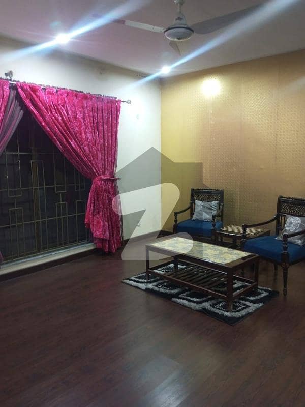 این ایف سی 1 لاہور میں 3 کمروں کا 10 مرلہ بالائی پورشن 65.0 ہزار میں کرایہ پر دستیاب ہے۔ این ایف سی 1 لاہور میں 3 کمروں کا 10 مرلہ بالائی پورشن 65.0 ہزار میں کرایہ پر دستیاب ہے۔