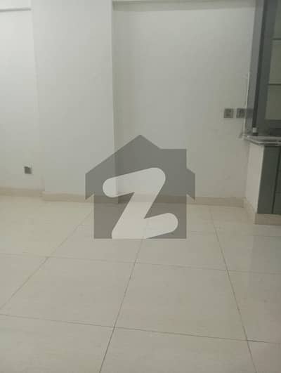 BRAND NEW FLAT 2 BED LAUNCH And 2 BED DRAWING LAUNCH LIFT MAIN ROAD